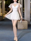 Đầm mini trắng kiểu sườn xám, tay bèo, lớp lưới mỏng, giặt máy, phù hợp nhân viên spa và đi club